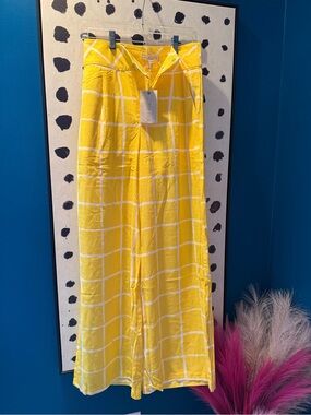 Moon River Yellow Windowpane Wide-Leg Pants